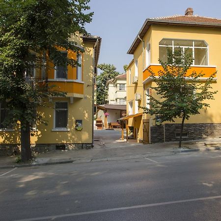 Guest House Anelim Veliko Tŭrnovo Eksteriør bilde
