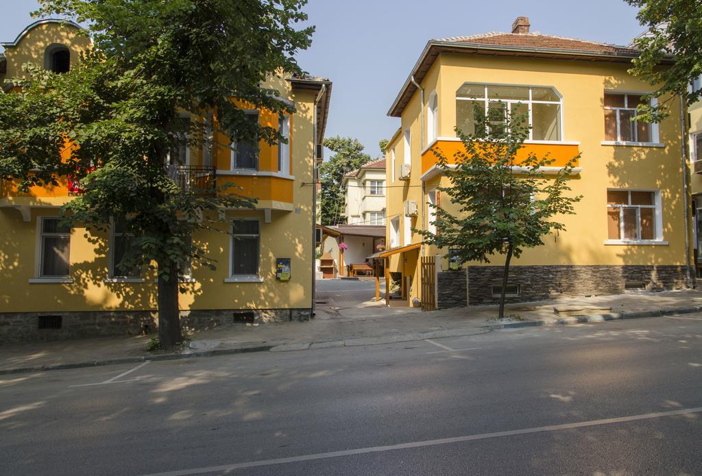 Guest House Anelim Veliko Tŭrnovo Eksteriør bilde