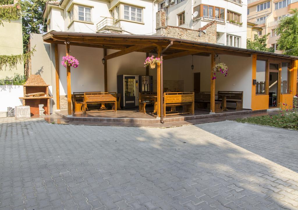 Guest House Anelim Veliko Tŭrnovo Eksteriør bilde