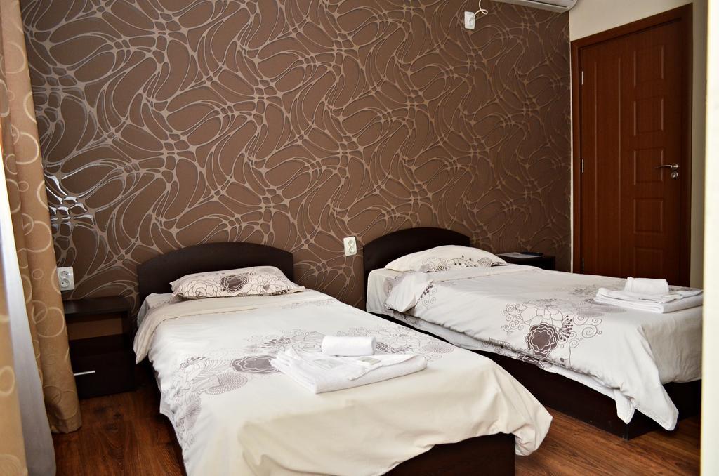 Guest House Anelim Veliko Tŭrnovo Eksteriør bilde