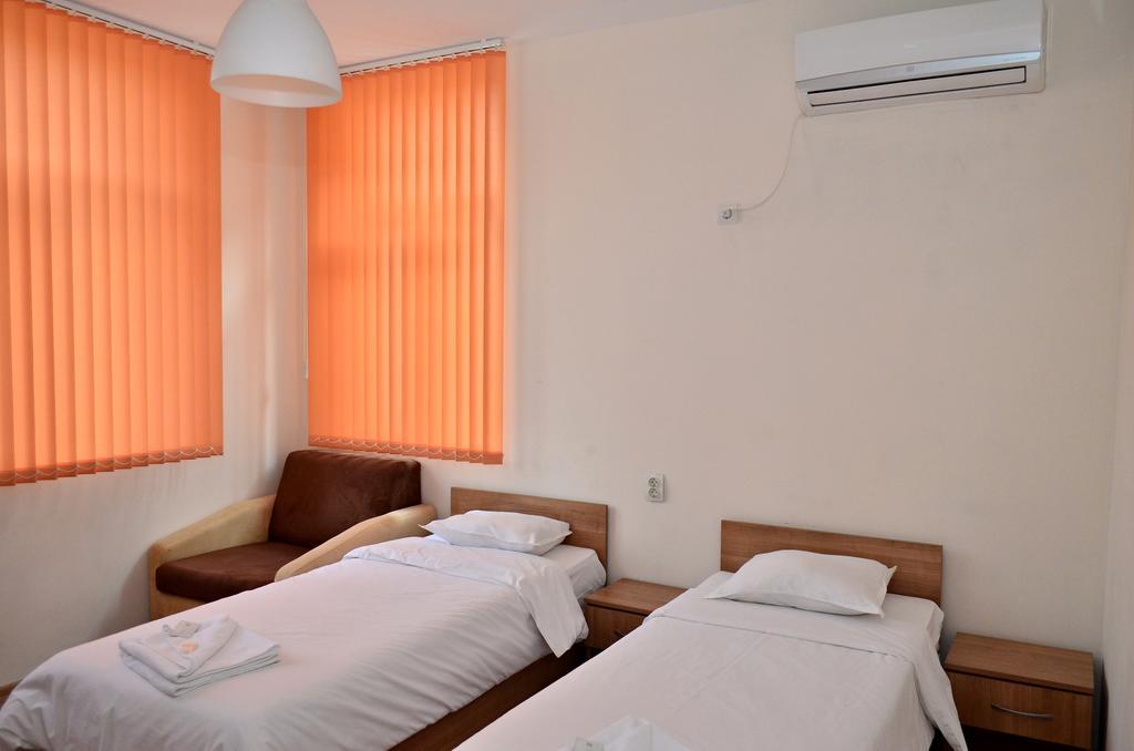 Guest House Anelim Veliko Tŭrnovo Eksteriør bilde