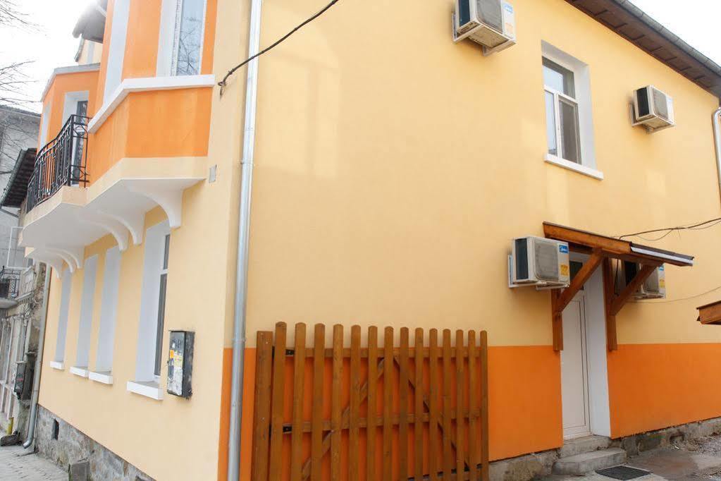 Guest House Anelim Veliko Tŭrnovo Eksteriør bilde